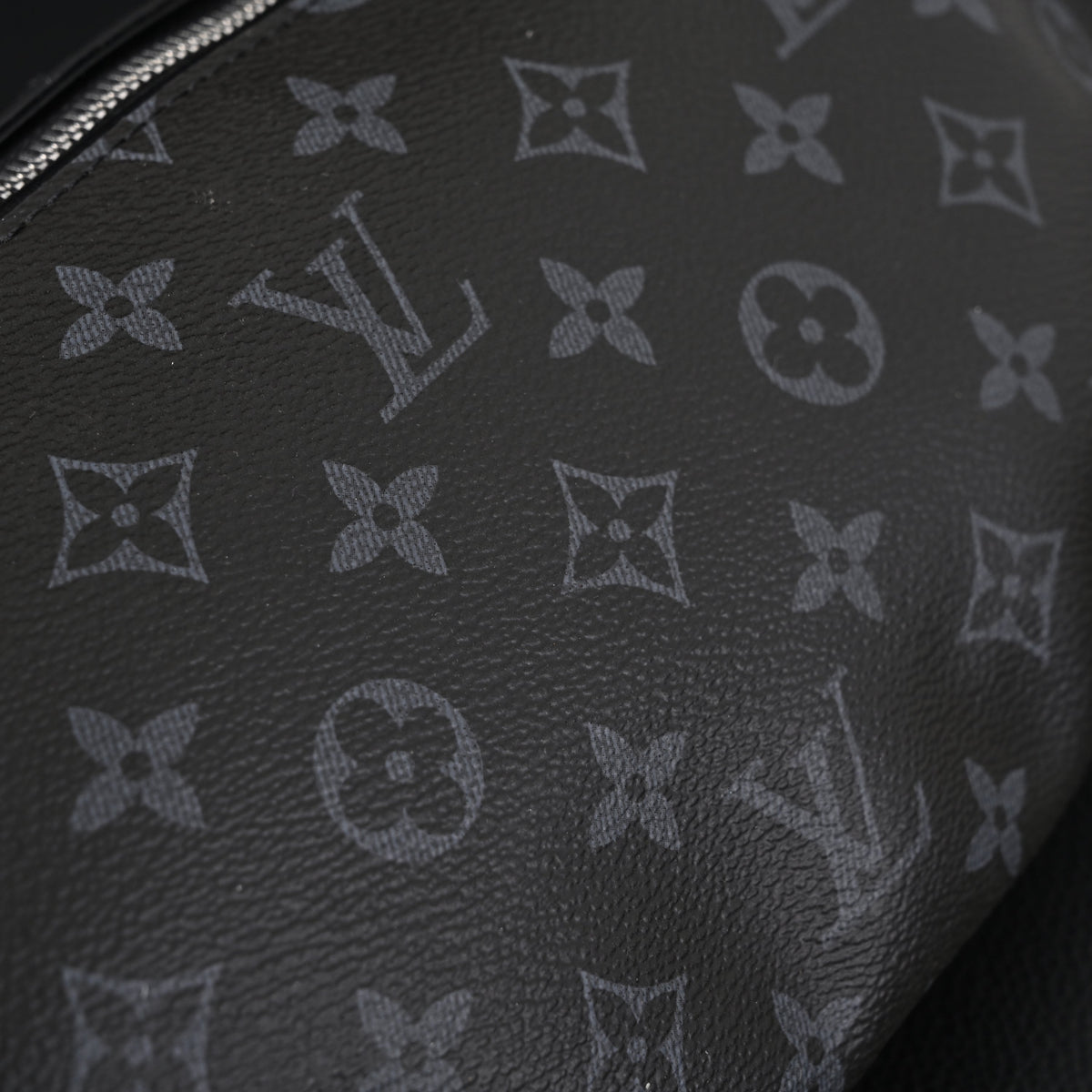 Louis Vuitton Discovery Bumbag – Monogram Eclipse