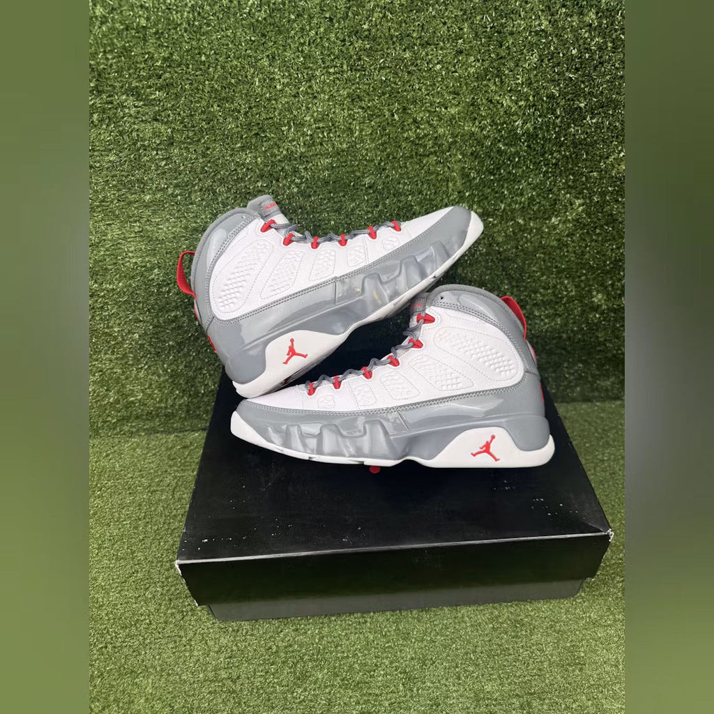 Used - Air Jordan 9 Retro Fire Red - US M 8.5 - detail 1
