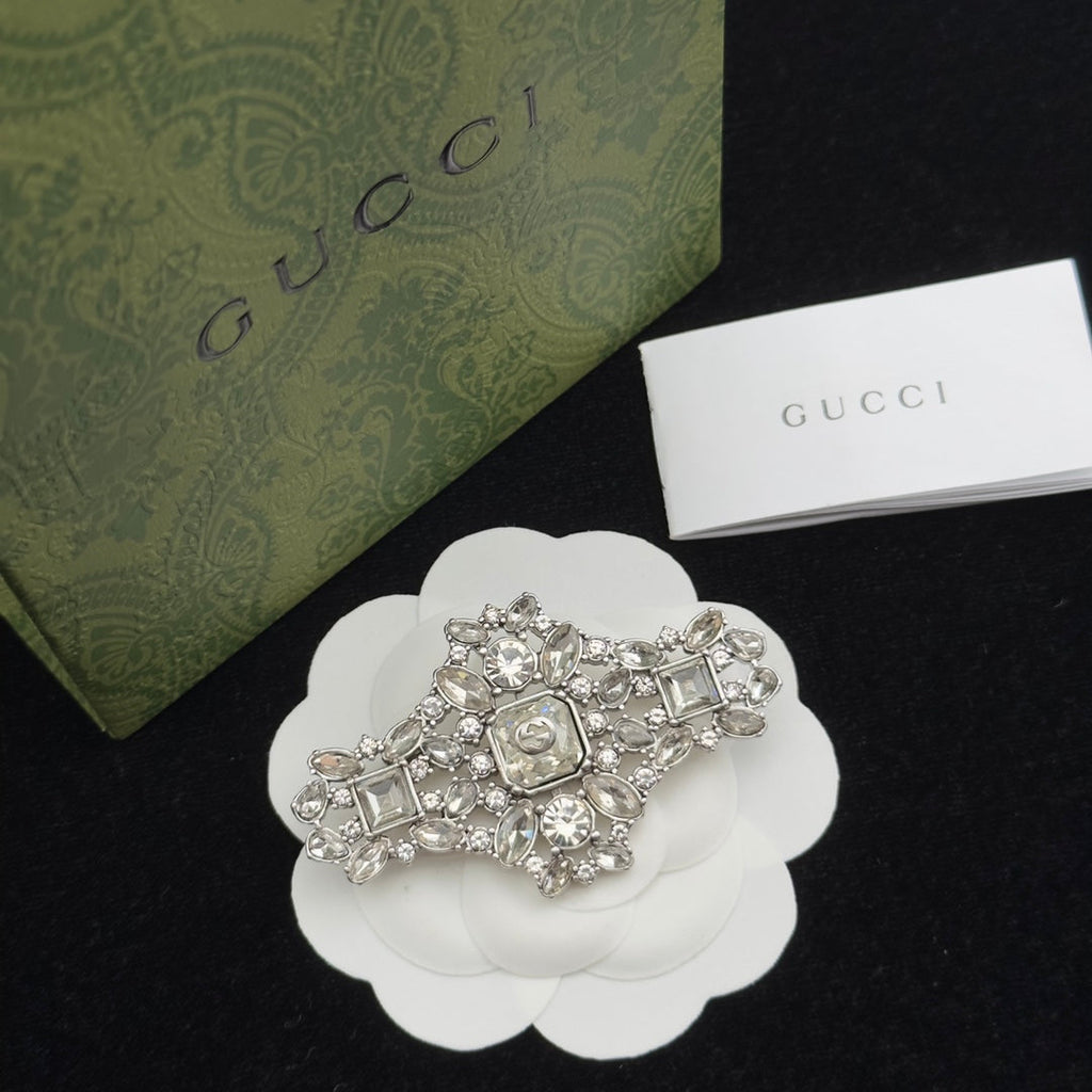 Gucci Brooch Silver 184045