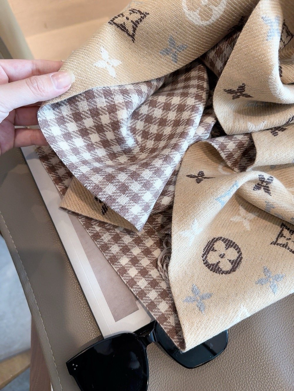 Louis Vuitton Reversible Monogram Scarf — detail
