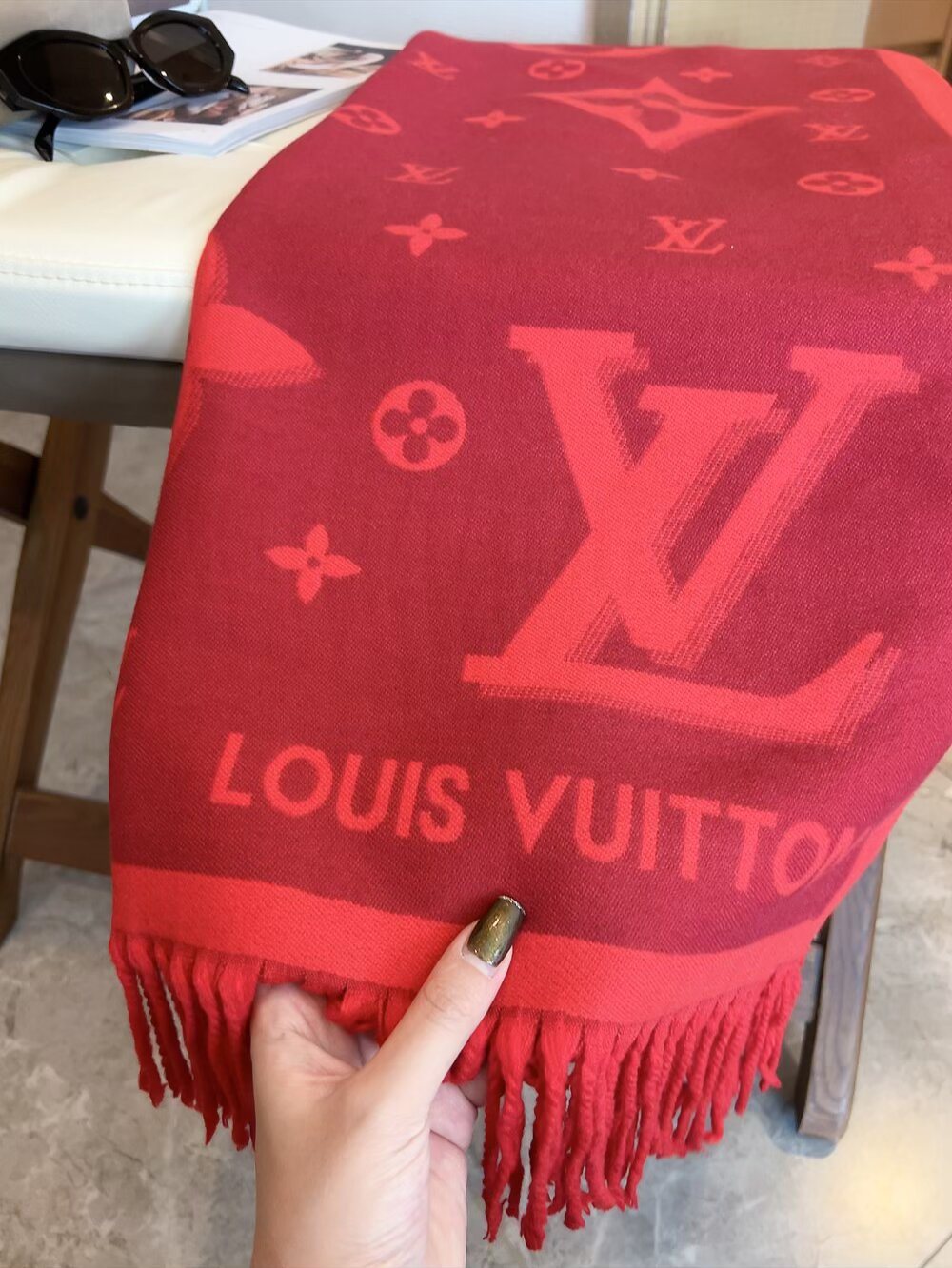 Louis Vuitton Fringed Monogram Scarf — detail