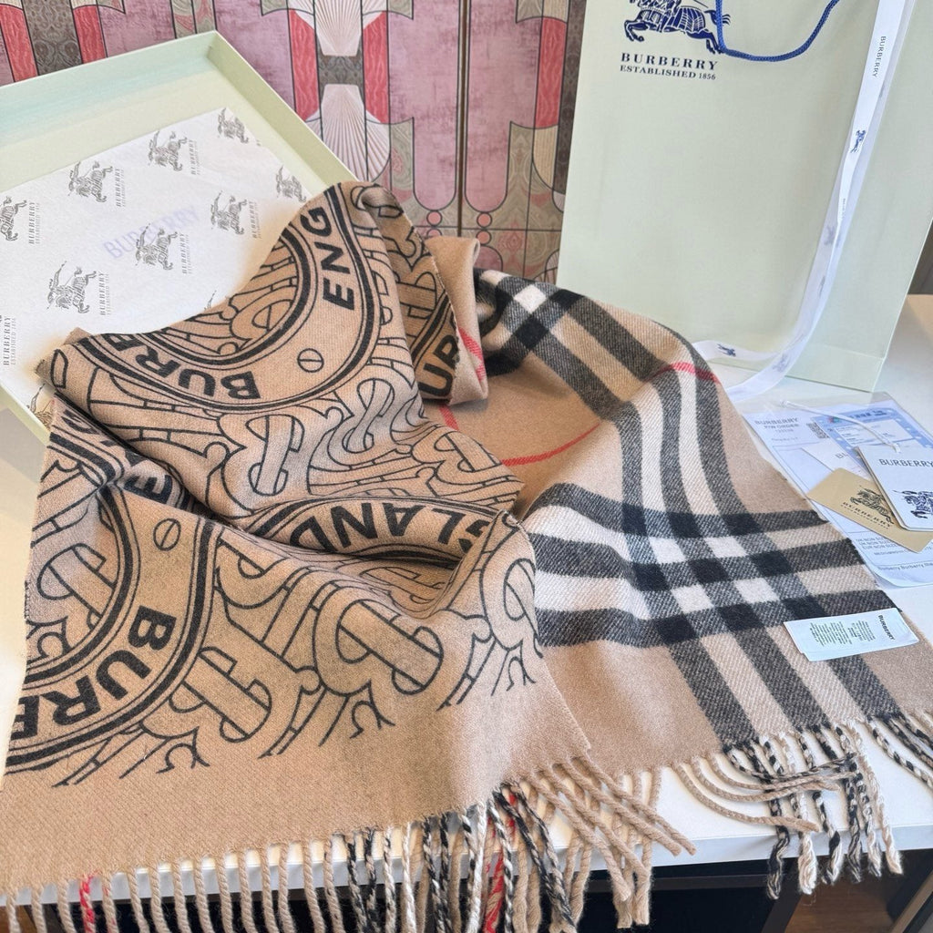 Burberry Reversible Check Fringe Scarf — detail